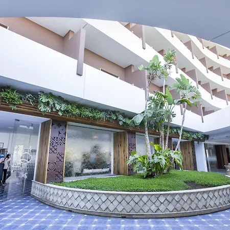 Costa 4* تْشيفالو