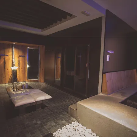 فندق Costa تْشيفالو